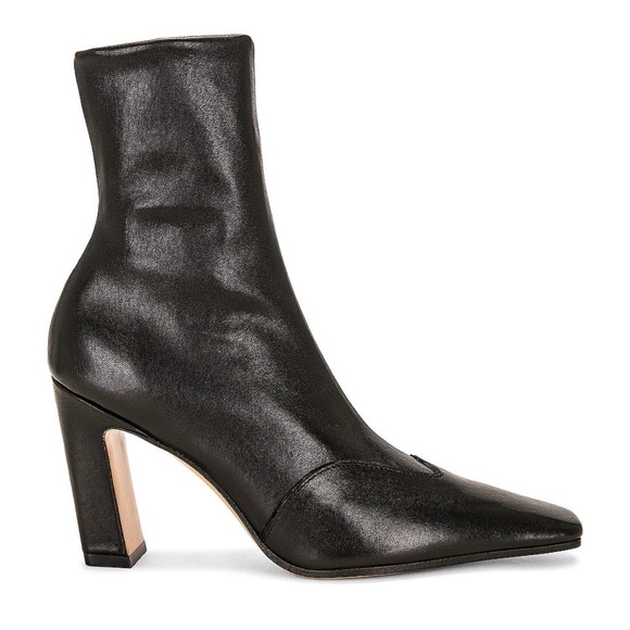 KHAITE Shoes - KHAITE Nevada Ankle Stretch 86 boot in black